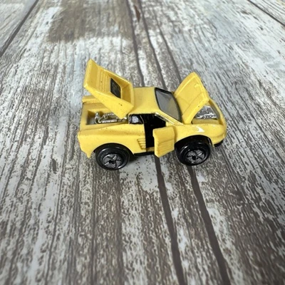 Micro Machines Vintage Galoob Deluxe Ferrari Testarossa Yellow Articulated Rare - Image 1 of 4