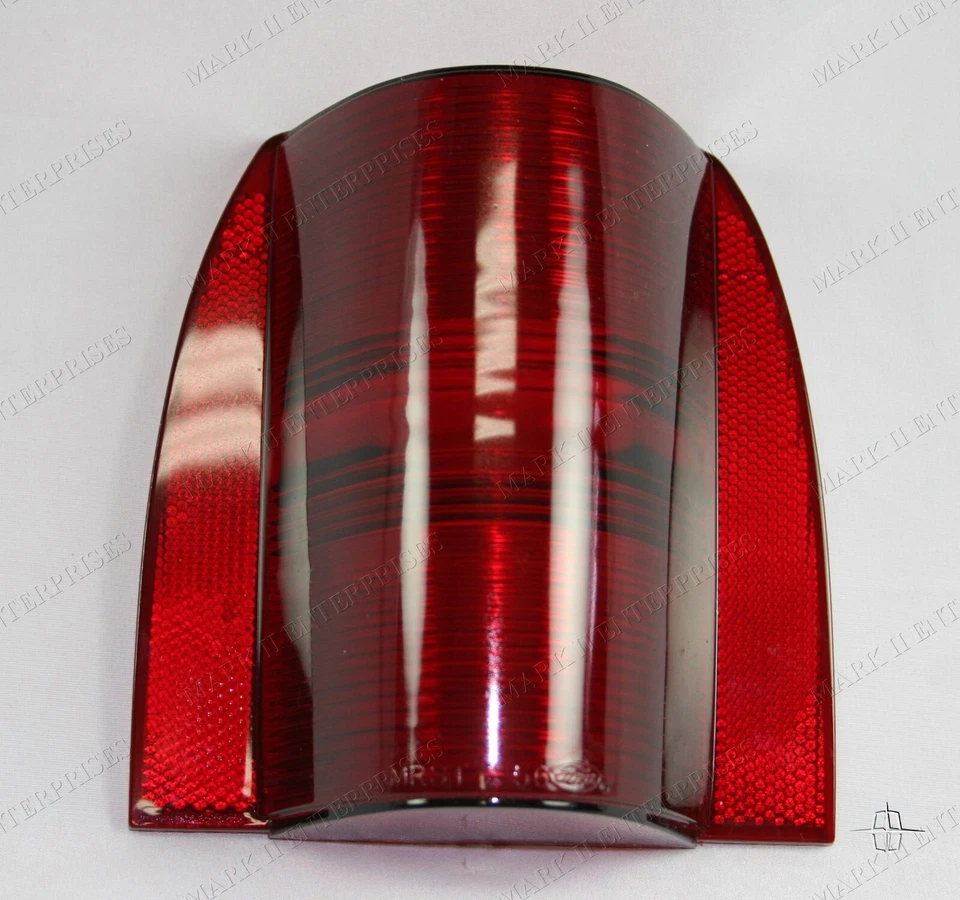 Lente de luz trasera Mercury 1956 nueva FDT-13450-B (excepto camioneta) Foto 1 de 1