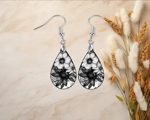 Black and White Floral Print Wood Dangle Teardrop Print Earrings Jewelry - Picture 1 of 8