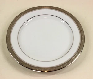 Noritake - CRESTWOOD PLATINUM 4166L - Salad Plates 8 1/4”, Set of 4 - Picture 1 of 5