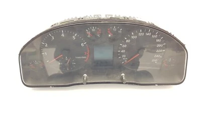 AUDI A6 C5 2001 LHD 2.4 PETROL ENGINE SPEEDOMETER INSTRUMENT CLUSTER 4B0919930A - Imagem 1 de 4