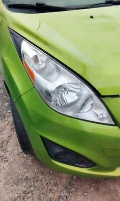 Used Right Headlight Assembly fits: 2015 Chevrolet Spark Right Grade B Foto 1 de 4