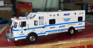 Kitbash 1/64 CODE3 Pierce Mobile Command Post NYPD NEW YORK POLICE DEPARTMENT - Picture 1 of 24