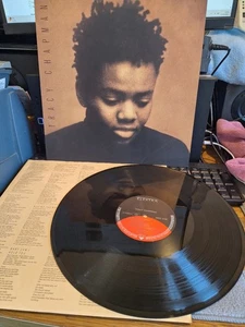 TRACY CHAPMAN SELF TITLED DEBUT VINYL LP ALBUM W INNER EX-/EX- FAST CAR BABY CAN - Picture 1 of 4