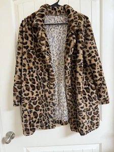 KLEINE PLÜSCHSTRICKJACKE DAMEN - Bild 1 von 3