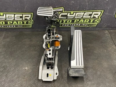 2016 NISSAN 370Z AUTOMATIC GAS BRAKE ASSEMBLY OEM 2009-2020 - Image 1 of 4