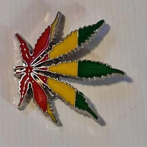 UNKRAUTTOPF BLATT MARIHUANA Metall Gürtelschnalle MIT JAMAIKA REGGIE FARBEN - Bild 1 von 4
