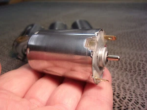 DC Motor 3-15V, 36 mm Ø, weicher und kraftvoller Lauf, Daten siehe ganz unten! - Bild 1 von 11