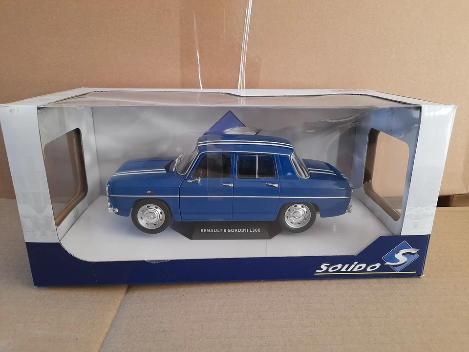 Veicolo Miniatura 1 - 18: Solido Renault 8 Gordini 1300 (Blu) - Immagine 1 di 4