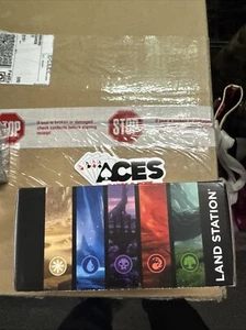 Core 2022 Land Station Magic The Gathering sigillato in fabbrica! - Foto 1 di 6