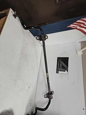 Barra estabilizadora delantera 12-13 VOLVO 60 70 80 SERIES S60 V60 TRACCIÓN DELANTERA SIN PAQUETE DINÁMICO Foto 1 de 4