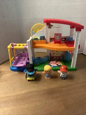 Fisher-Price Little People Play for All School Toddler Juego con 3 figuras Foto 1 de 4