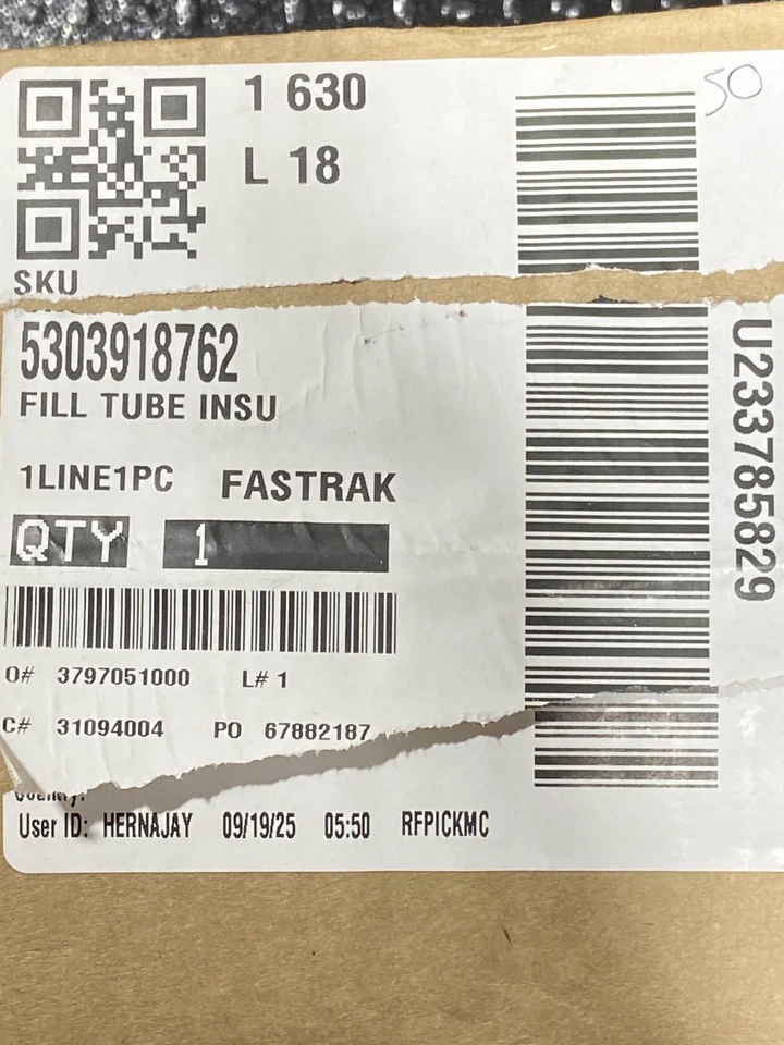 5303918762 ELECTROLUX TUBO DE ENCHIMENTO ISOLAMENTO DI4 - Imagem 1 de 1