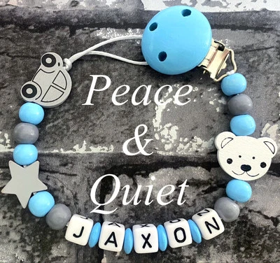 PEACE & QUIET Personalisierter Schnullerclip💙Holz🚙Junge💙Schnullerkette🚙grau💙weiß💙blau🚙Auto Chunky