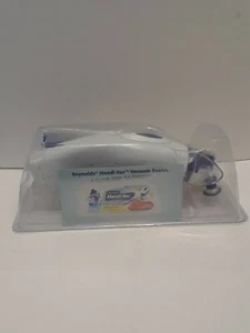 Reynolds Handi-Vac Vacuum Sealer Starter Kit w/ Freezer Bags - NEW  - Picture 1 of 12