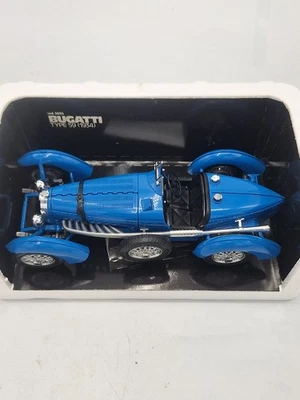 Burago 1934 Bugatti Die-Cast Metal Model Car 1:18 Scale Blue Made In Italy - Image 1 of 4