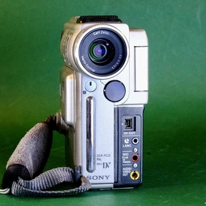 Sony DCR-PC3E Mini DV Digital Handy Cam Camcorder, With Nightshot! Student - Picture 1 of 11