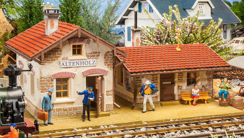 Kit De Montage Pola G – Gare Altenholz – Échelle G – Réf 330896 – Neuf