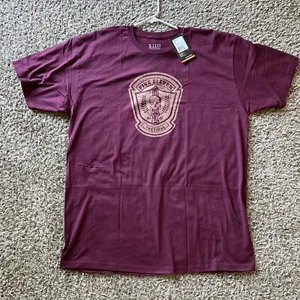 5.11 Tactical T Shirt Medium Maroon Red Skull Knife Military Graphic Crest Men - Picture 1 of 7