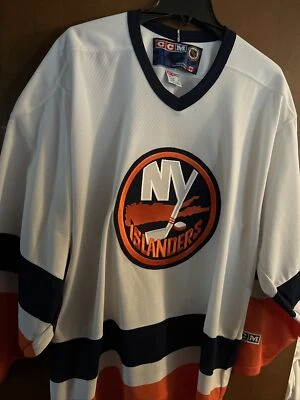 Vintage New York Islanders Hockey-NHL CCM Jersey Size Adult L Large - Image 1 of 4
