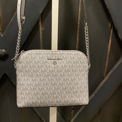 Bolso Bandolera MICHAEL MICHAEL KORS Cindy Dome Plateado - Nuevo con Etiquetas Foto 1 de 4