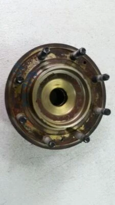 Chevy Silverado 3500 2016 camioneta buje delantero cojinete de rueda 4x4 Foto 1 de 4