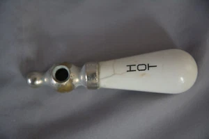 NICE ANTIQUE BATHROOM PORCELAIN SINK HOT HANDLE C 1900 (R30) - Picture 1 of 6