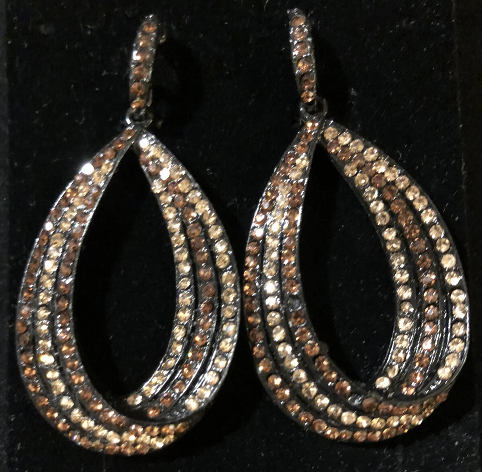 Pendientes Topacio/Marrón/Negro Forma Pera Lágrima Gota Estrás Bisutería ~ NUEVO Foto 1 de 4