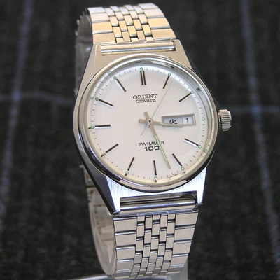 Vintage 90s ORIENT QUARTZ D39302 "Skin Diving" Kanji Day/Date  - JDM Imported - image 1 of 4