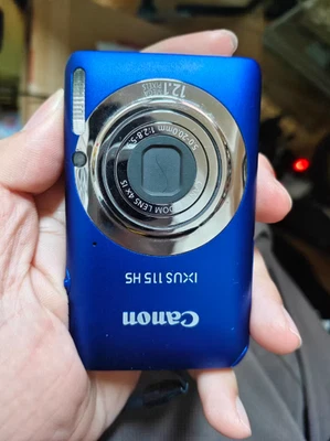 Blue Canon IXUS 115 High - Def Image Unleash Your Creative Photo Shoots - Image 1 of 4