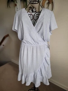 LC Loren Conrad NWT Women's XL Faux Wrap Dress Light Blue White. - Picture 1 of 4