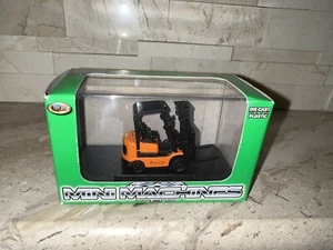 Elevador de horquilla fundido a presión Toy Zone Mini Machines Pro Lift 2000 - Imagen 1 de 4