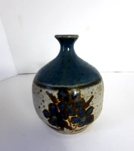 Vintage Stoneware Pottery Oil Lamp  5" Tall  Artist Signed And Stamped No Wick - Picture 1 of 2