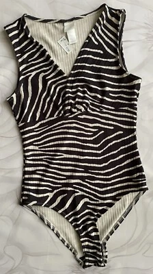 NUEVO H&M Body Talla Pequeña Estampado de Animales Sin Mangas Sobrepelliz Cuello en V Entrepierna a Presión Foto 1 de 4