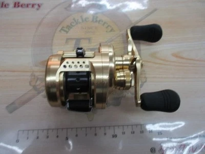 Shimano 15 Calcutta Conquest 100 HG Baitcast Reel With box from Japan - Image 1 of 4