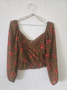 ASTR THE LABEL Cheetah & Foral Rushed Frount Sheer Sleeve Stretch Back S - Picture 1 of 5