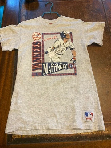 RARE 1990 Don Mattingly NEW YORK YANKEES Vintage Nutmeg Shirt  Size CHILD LARGE Cover