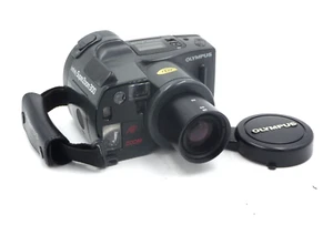 Olympus Infinity Super Zoom 300 bridge camera, 38-105mm zoom lens - Picture 1 of 14