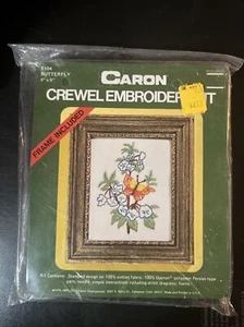 Vintage CARON Crewel Stickpackung Schmetterling 4" x 5" #6104 Stickerei versiegelt - Bild 1 von 4