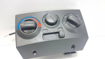 Unidad de control de aire acondicionado/ac/calefacción Fiat Punto 1995 (interior) GUST18342 - Imagen 1 de 4