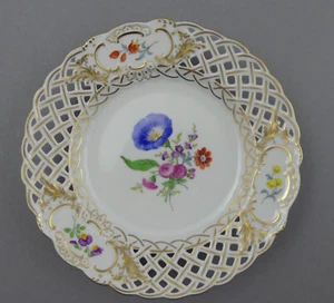 ⚔ Meissen eNP 721,-€ Durchbruchteller ø 15,8 cm Teller Blume 4 mitte 1.Wahl - Bild 1 von 6