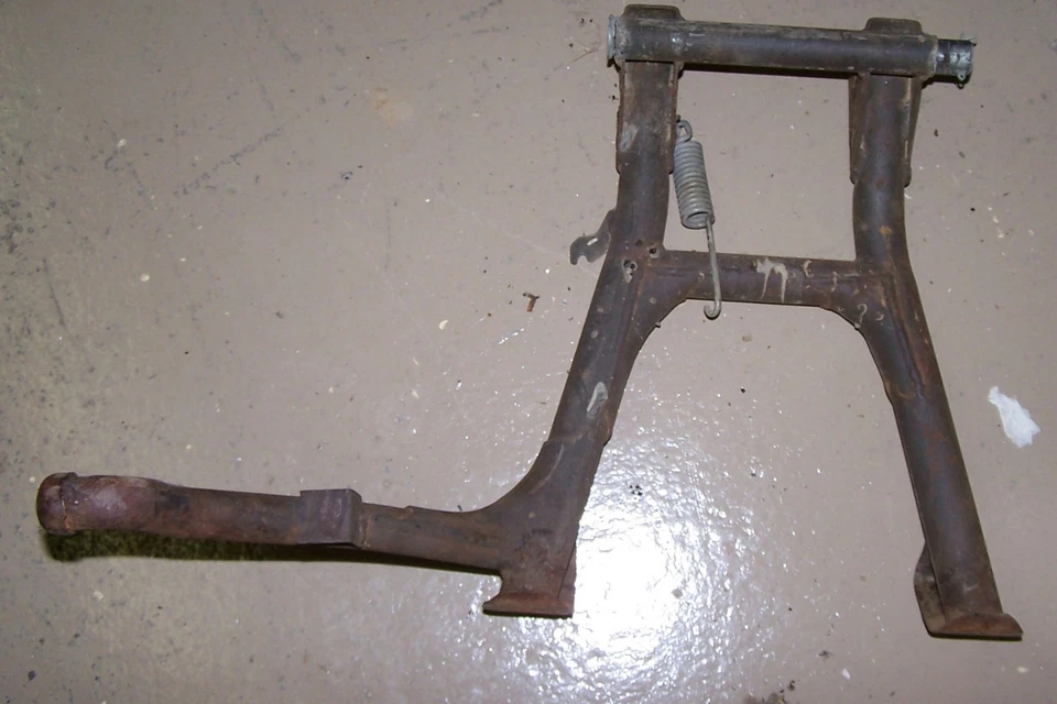 CENTERSTAND CENTER STAND VF750 HONDA SABRE VF 750 V45 — 第 1/1 张图片