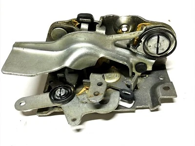 Cierre de cerradura de puerta delantera Mercury C0MB-5421B13-A 1960 nuevo de lote  Foto 1 de 4