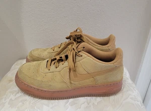 Nike Youth Shoes BQ5485-700 Air Force 1 LV8 3 Low GS Wheat Brown Gum Size 5.5Y - Picture 1 of 6