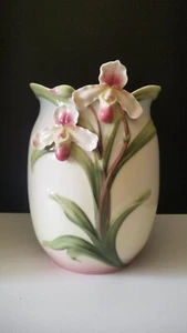 FRANZ Damen Hausschuhe Orchidee geschnitzt Porzellan breite Vase FZ00687 - Bild 1 von 6