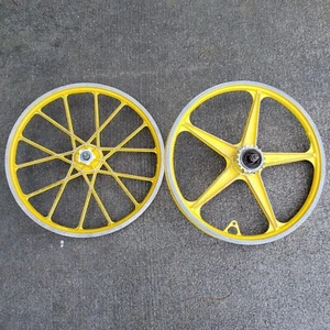 Set of Vintage Lester Aluminum Yellow 17" Mags BMX Mongoose Redline Diamondback - Picture 1 of 11