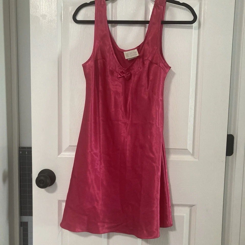 Vestido sin mangas rosa pequeño vintage para mujer camisón de peluche lazo femenino sedoso Foto 1 de 4