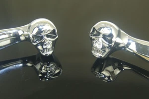 Brake Clutch Levers Skull Chrome For 2005 2006 2007 Suzuki Boulevard S50 S83 C90 - Picture 1 of 1