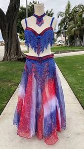 Schönes rot weiß und blau Bauchtanz Perlen Kostüm - Bild 1 von 7