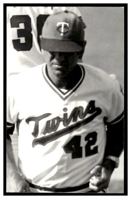 Camilo Pascual (1979) Minnesota Twins Vintage Baseball Postcard PCMT - Image 1 of 2